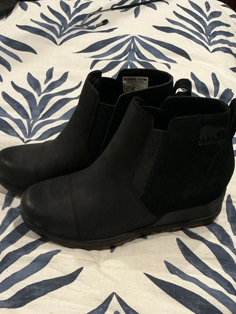 Sorel Black Evie Suede Pull-On Wedge Bootie new without box